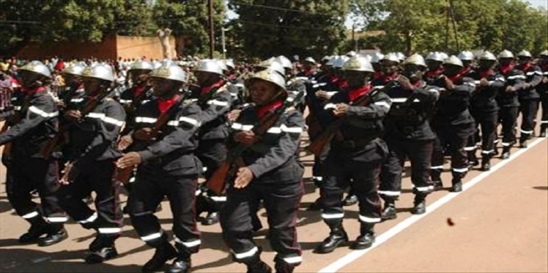 Forces Armees Nationales Recrutement De 250 Sapeurs Pompiers Minute